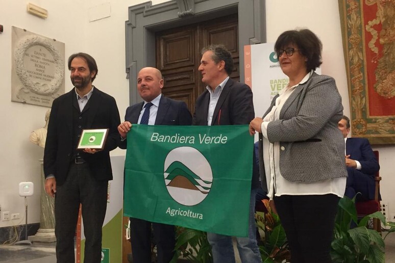 Bandiere Verdi, Marcorè premiato per festival RisorgiMarche - RIPRODUZIONE RISERVATA