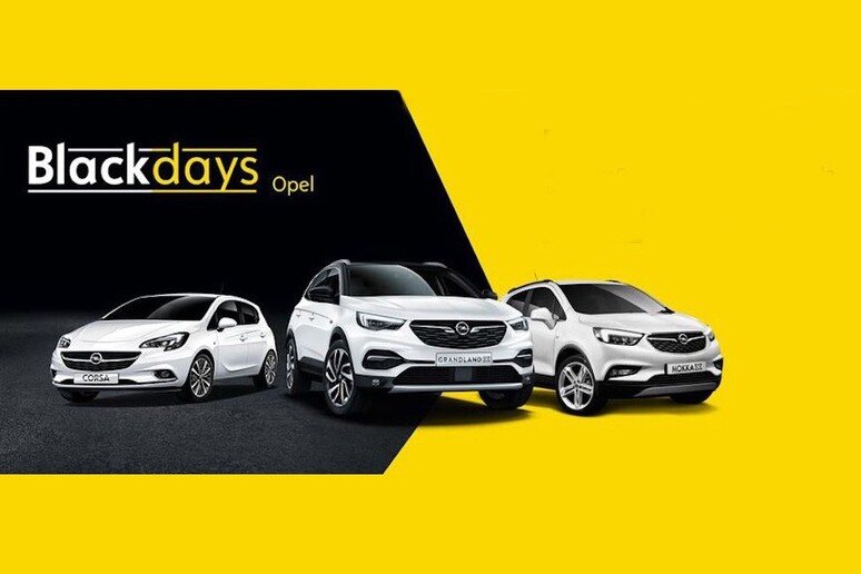 Opel illumina il  'Black Friday ' con i fari IntelliLux © ANSA/Opel