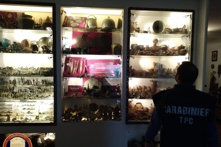 Traffico beni archeologici: operazione carabinieri tutela patrimonio culturale - RIPRODUZIONE RISERVATA
