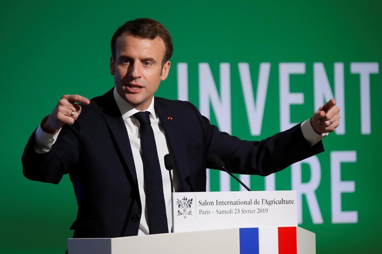 Il presidente Macron al Salone dell 'Agricoltura di Parigi - RIPRODUZIONE RISERVATA