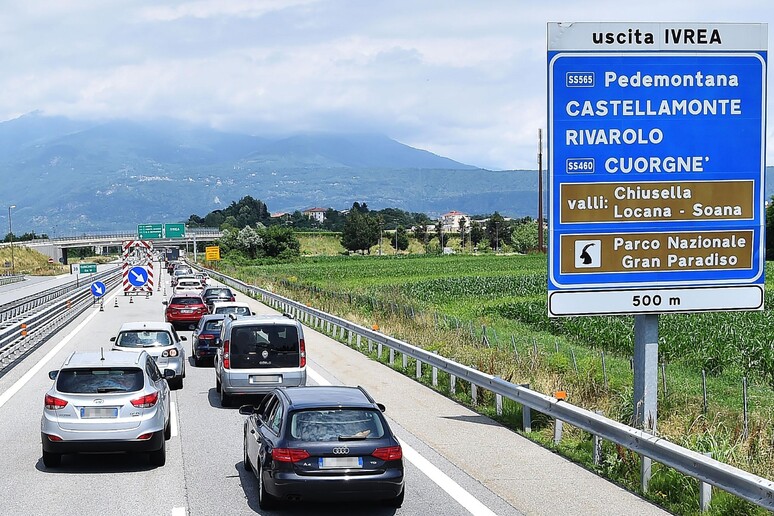 Autostrada Torino-Aosta -     RIPRODUZIONE RISERVATA