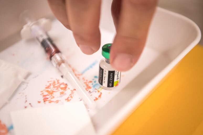 Vaccini: mancato obiettivo copertura per morbillo © ANSA/EPA