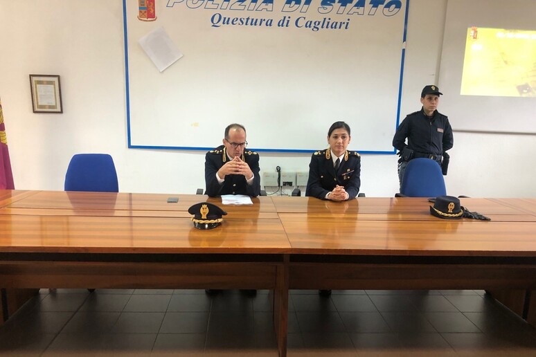 Polizia: conferenza stampa arresti Cagliari - RIPRODUZIONE RISERVATA