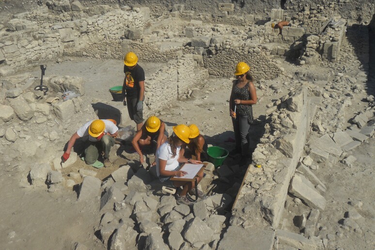 Gli scavi ad Akrai - RIPRODUZIONE RISERVATA