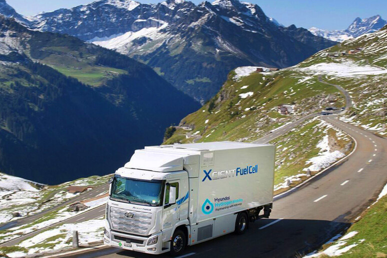 Francia, bonus 50mila euro per camion elettrici o idrogeno © ANSA/Hyundai
