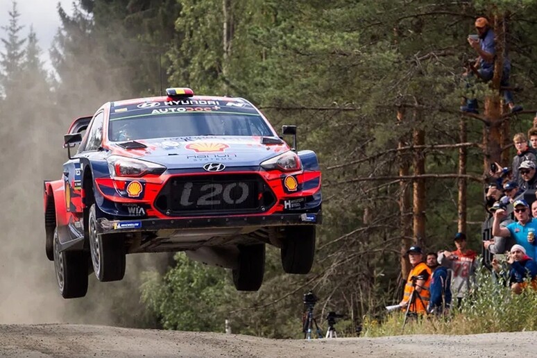 Campionato Mondiale Rally in arrivo ibrido e costi più bassi © ANSA/Hyundai Press