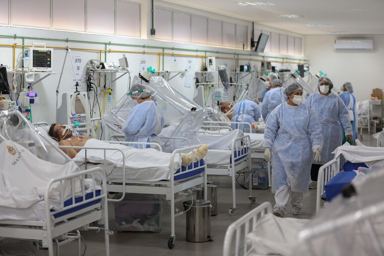 Il reparto di terapia intensiva all 'ospedale Gilberto Novaes a Manaus in Brasile © ANSA/AFP