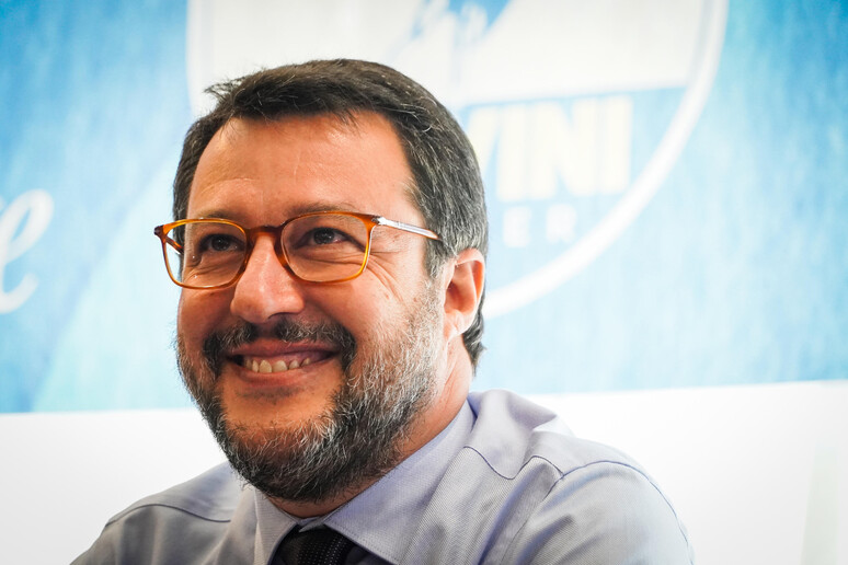 Fase 3: Salvini, rischio assistenzialismo? � una certezza - RIPRODUZIONE RISERVATA