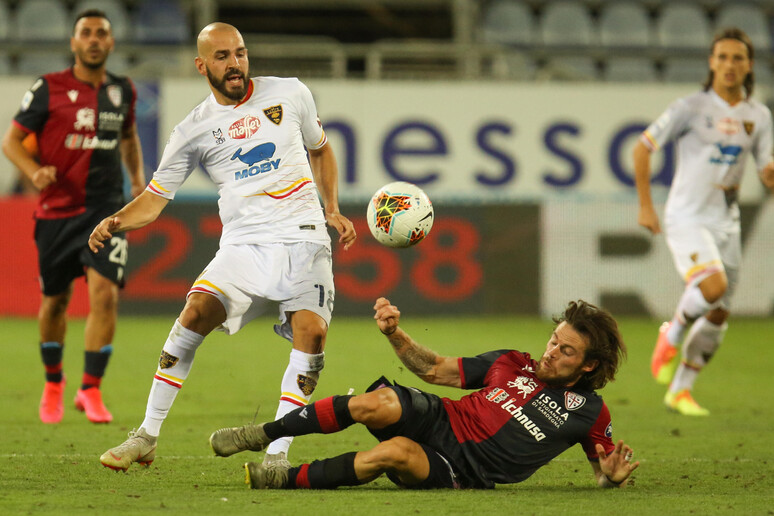 Soccer: Serie A, Cagliari-Lecce - RIPRODUZIONE RISERVATA