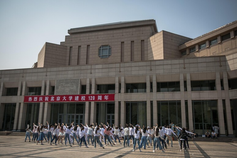 L 'università di Pechino - RIPRODUZIONE RISERVATA