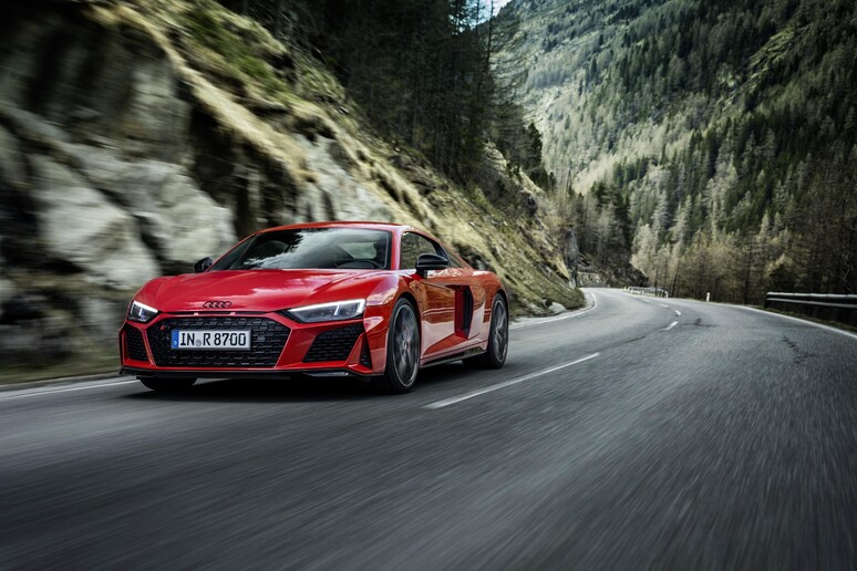 Audi R8 V10 Performance RWD,  	'racing 	' prestata alla strada © ANSA/Audi