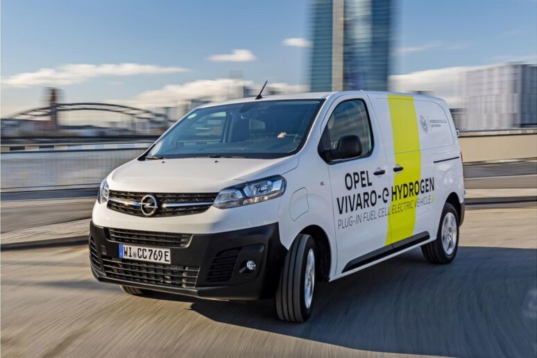 Opel Vivaro-e Hydrogen, anche le flotte sono  	'green 	' - RIPRODUZIONE RISERVATA