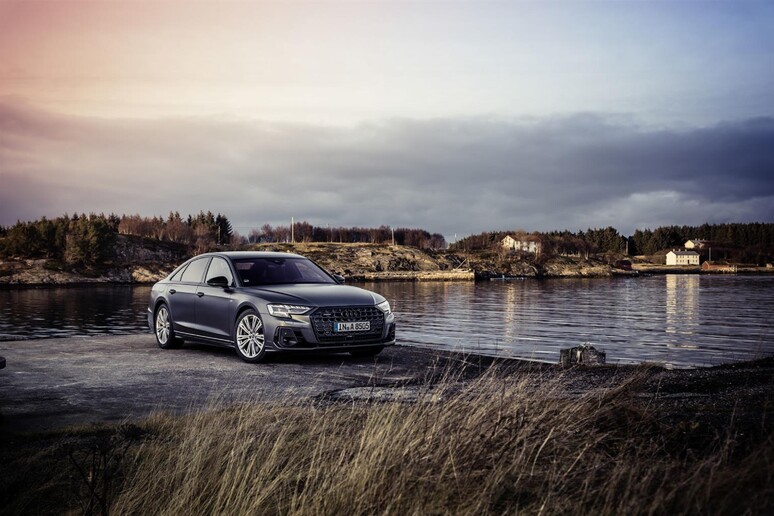 Audi A8, prestazioni e comfort da  	'lounge 	' per l 	'ammiraglia © ANSA/Audi
