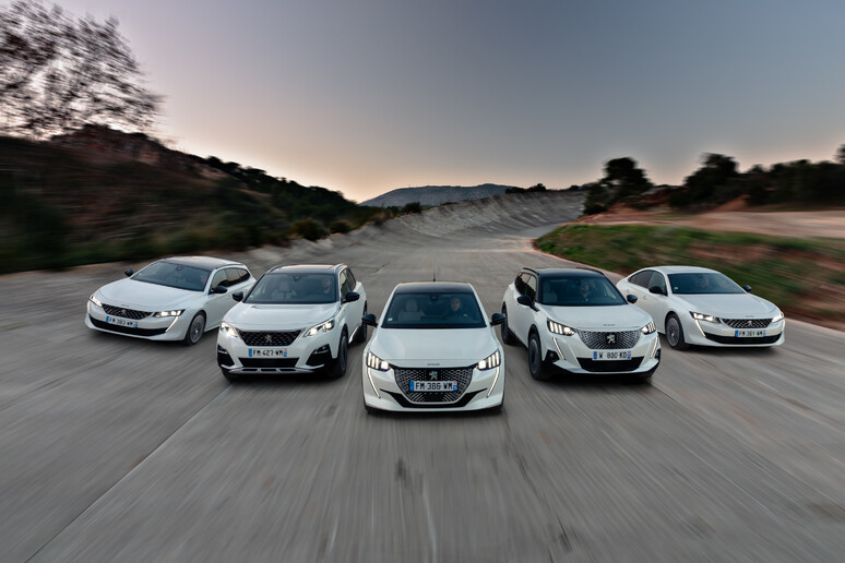 Peugeot, il power of choice alla base dell 	'ecomobilità - RIPRODUZIONE RISERVATA