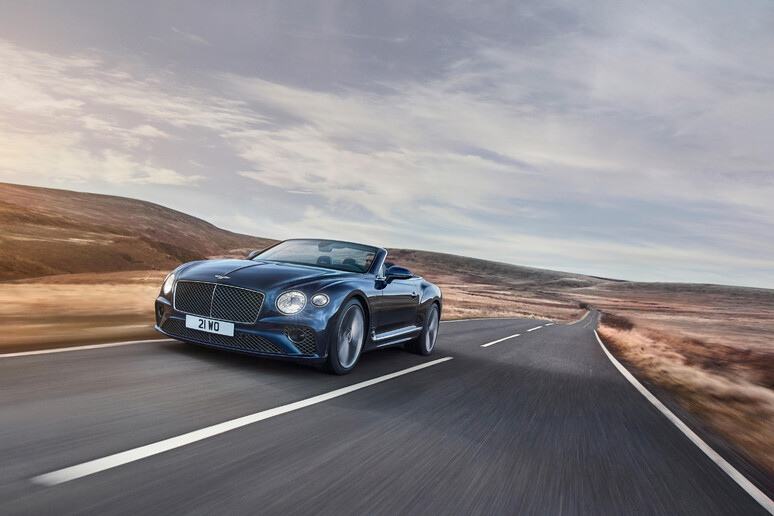 Bentley Continental GT Speed, è anche Convertible © ANSA/us Bentley