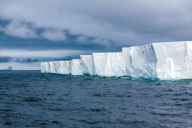 A rischio un terzo delle piattaforme di ghiaccio dell 'Antartide (fonte: Pixabay) - RIPRODUZIONE RISERVATA