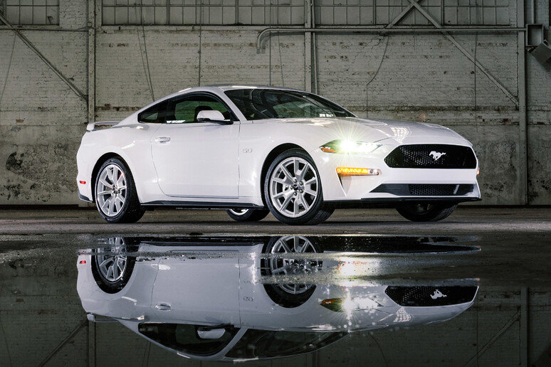 Mustang, Ice White Edition omaggio a storia del marchio © ANSA/Mustang