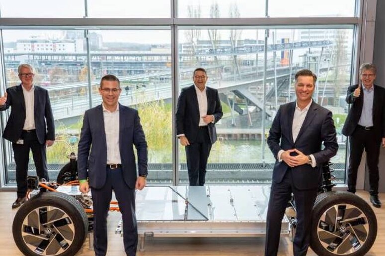 Volkswagen: nuove partnership per produzione di batterie - RIPRODUZIONE RISERVATA