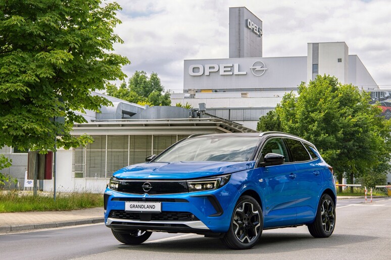 Nuovo Opel Grandland: avviata la produzione in Germania - RIPRODUZIONE RISERVATA