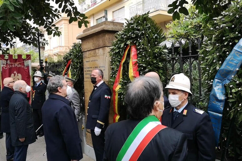Mafia: Palermo ricorda Piersanti Mattarella 42 anni dopo - RIPRODUZIONE RISERVATA