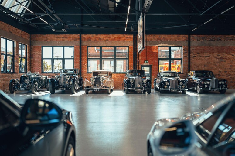 Bentley Heritage Garage - RIPRODUZIONE RISERVATA