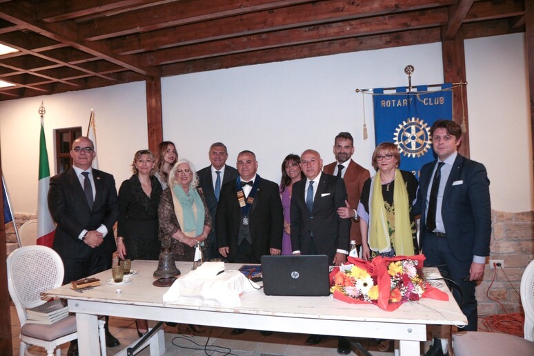 I membri del Rotary Club Capua Antica e Nova - RIPRODUZIONE RISERVATA
