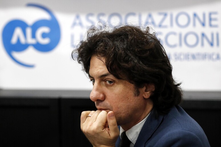 Marco Cappato durante la conferenza stampa dell 'Associazione Luca Coscioni  in una foto d 'archivio - RIPRODUZIONE RISERVATA