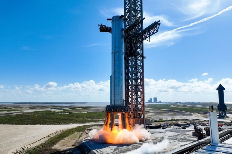 Il test del razzo Starship della SpaceX (fonte: SpaceX) - RIPRODUZIONE RISERVATA