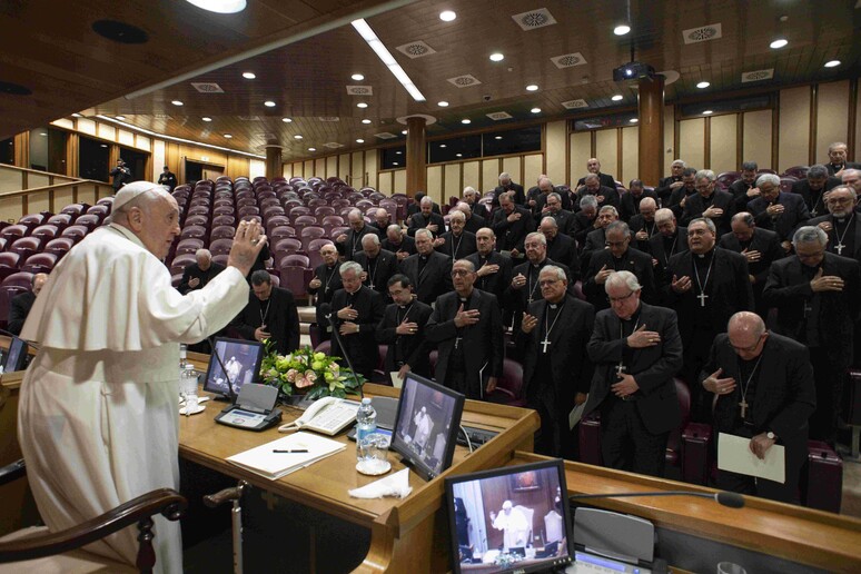 Il Papa ha incontrato i vescovi della Spagna - RIPRODUZIONE RISERVATA
