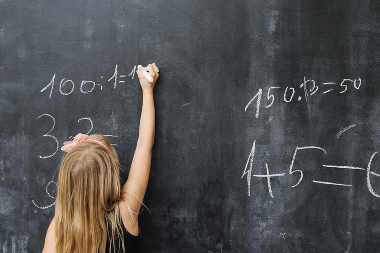 La matematica supera il divario di genere (fonte: Freepik) - RIPRODUZIONE RISERVATA