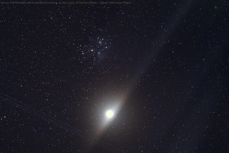 Il pianeta Venere accanto alle Pleiadi, fotografato da Gianluca Masi (fonte: Gianluca Masi, Virtual Telescope Project) - RIPRODUZIONE RISERVATA