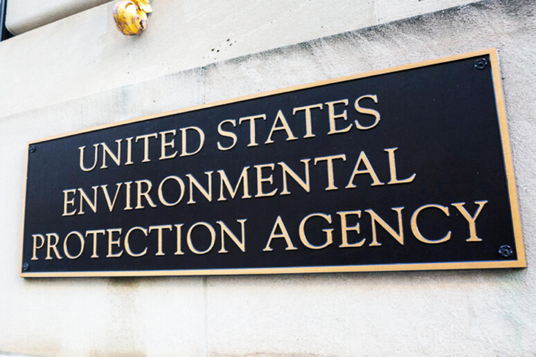 Stati Uniti, Governo inasprisce limiti su veicoli inquinanti © ANSA/Epa