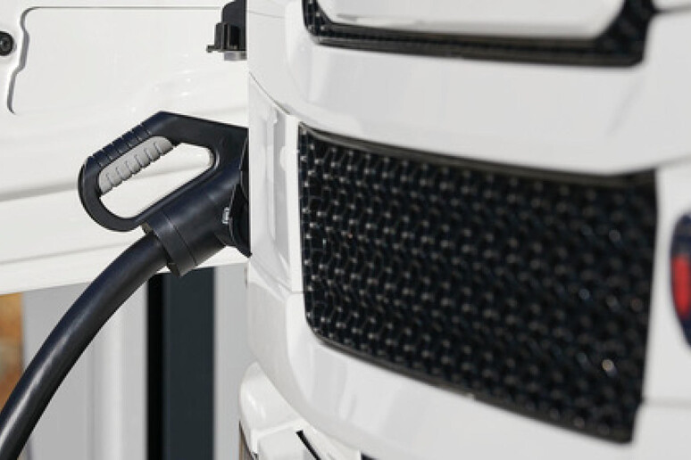 Con Scania Charging Access la ricarica è più semplice © ANSA/Scania