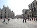 Turisti Milano: coda record per entrare in Duomo (ANSA)