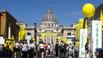 Manifestazione di Campagnamica Coldiretti nell'ambito del World Meeting of Human Fraternity a San Pietro (ANSA)
