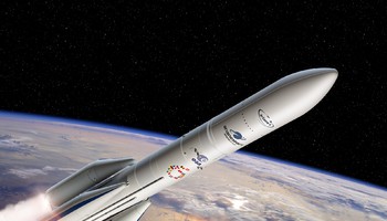 Rappresentazione artistica del lanciatore Ariane 6 (fonte: ESA - D. Ducros) (ANSA)