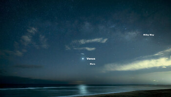 Nel cielo di giugno l'incontro fra Marte e Venere (fonte: Diana Robinson, da Flickr) (ANSA)