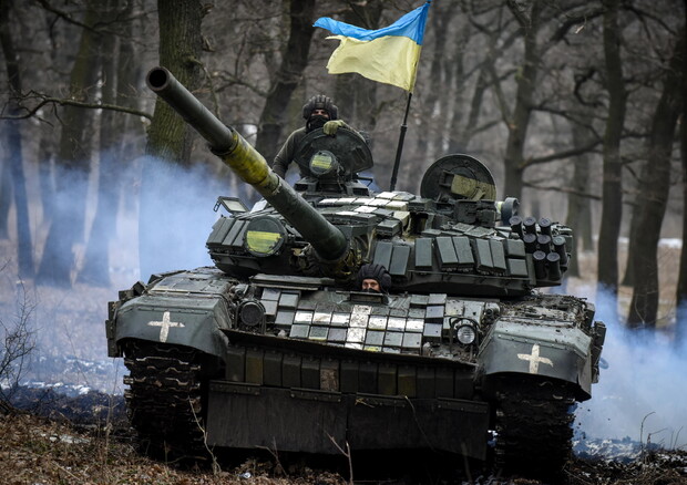 Fonti Ue, verso nuovi aiuti militari da 500 milioni all'Ucraina © EPA