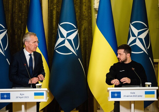 Stoltenberg a Kiev, 'il posto dell'Ucraina è nella Nato' © AFP