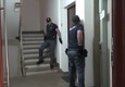 Esplosivi e propaganda antisemita, arrestato russo all'aeroporto di Alghero (ANSA)