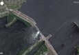 Ucraina, le immagini satellitari della diga di Nova Kakhovka (ANSA)