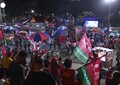 Elezioni Brasile, i sostenitori di Lula in piazza per seguire lo spoglio