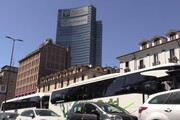 Milano, presidio dei bus turistici presso la Regione Lombardia