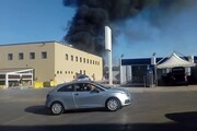 Sassari, vasto incendio in alcuni capannoni industriali: evacuata la zona