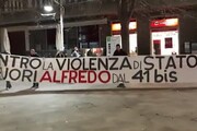Cospito, sit-in ad Ancona: 'Fuori Alfredo dal 41-bis'