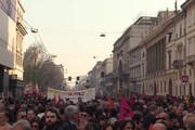 Mafie, a Milano la manifestazione organizzata da Libera. Ricordate le vittime di Cutro