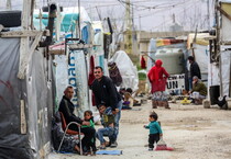 Rifugiati siriani in un campo in Libano (ANSA)