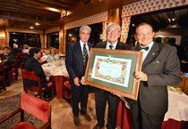 Consegna del Premio Nuvoletti dell'Accademia della Cucina Italiana a Piero Roullet dell'Hotel Bellevue di Cogne (Aosta)