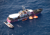 La nave umanitaria Louise Michel (ANSA)