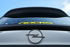 Nuova Opel Rocks-e (ANSA)